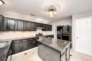 11526 Meadowchase Dr, Houston, TX 77065 - Photo 14