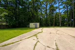 332 Springhill St, Jasper, TX 75951 - Photo 20