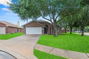 17211 Timber Cliff Ct, Cypress, TX 77429 - Photo 2