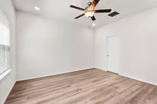 39 Courageous Side Way, Magnolia, TX 77354 - Photo 14