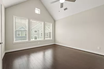 10972 Hewitt Cliff Lane, Houston, TX 77043 - Photo 14