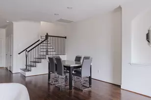 411 Via Regatta Dr, Webster, TX 77598 - Photo 6