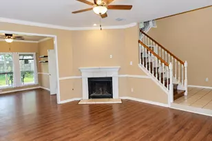 1503 Pine Ridge Ln, Pearland, TX 77581 - Photo 2