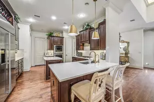 18 Windsor Ct, Houston, TX 77055 - Photo 8