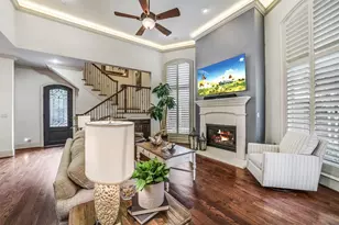 18 Windsor Ct, Houston, TX 77055 - Photo 6