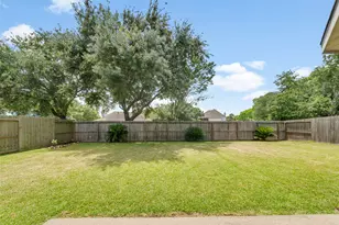 1635 Pebble Banks Ln, Pasadena, TX 77586 - Photo 36