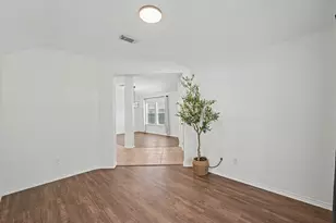 28518 Ashlyn Ridge Ln, Spring, TX 77386 - Photo 10