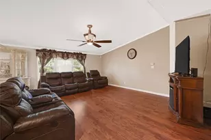 3233 Clarksville St, La Porte, TX 77571 - Photo 18