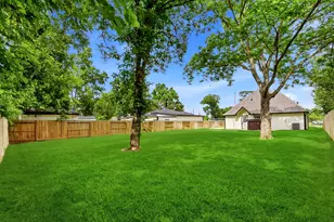 9319 Spaulding St, Houston, TX 77016 - Photo 34
