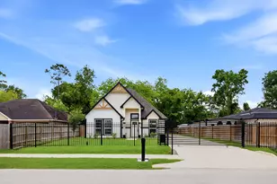 9319 Spaulding St, Houston, TX 77016 - Photo 2