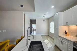 711 Rosedale St, La Marque, TX 77568 - Photo 8