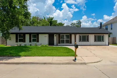 1013 Welsh Avenue, College Station, TX 77840 - Photo 1