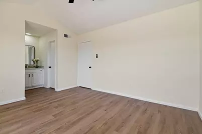 2120 Wilcrest Drive #116, Houston, TX 77042 - Photo 18