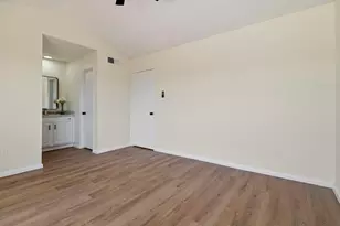 2120 Wilcrest Dr, Houston, TX 77042 - Photo 18