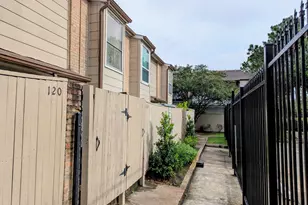 2100 Wilcrest Dr, Houston, TX 77042 - Photo 6