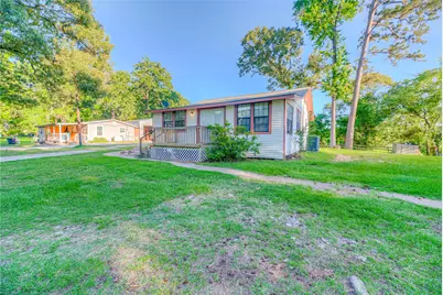323 Lakeview Drive, Onalaska, TX 77360 - Photo 34