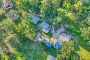 323 Lakeview Dr, Onalaska, TX 77360 - Photo 42