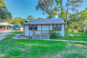 323 Lakeview Dr, Onalaska, TX 77360 - Photo 34