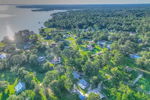323 Lakeview Dr, Onalaska, TX 77360 - Photo 48