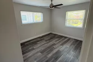 8714 Ilona Ln, Houston, TX 77025 - Photo 2