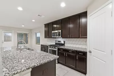 4302 Harden Mills Lane, Missouri City, TX 77459 - Photo 10