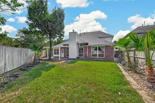 5015 Cottonglen Ct, Houston, TX 77041 - Photo 6
