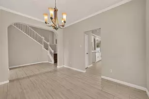 5015 Cottonglen Ct, Houston, TX 77041 - Photo 10