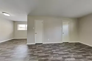 16007 Brookford Dr, Houston, TX 77059 - Photo 8