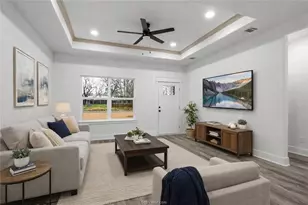 203 Lock Ln, Bryan, TX 77803 - Photo 6