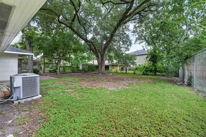 4106 Woodshire Street, Houston, TX 77025 - Photo 34
