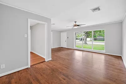 4106 Woodshire Street, Houston, TX 77025 - Photo 8