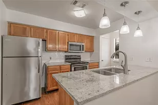 2402 Sycamore Ave, Huntsville, TX 77340 - Photo 10