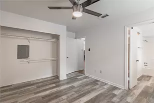 2402 Sycamore Ave, Huntsville, TX 77340 - Photo 16