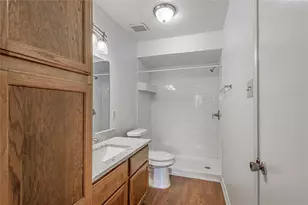 2402 Sycamore Ave, Huntsville, TX 77340 - Photo 22