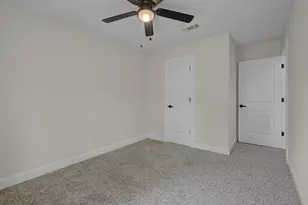 112 Walnut St, Angleton, TX 77515 - Photo 26