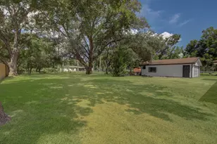 112 Walnut St, Angleton, TX 77515 - Photo 30
