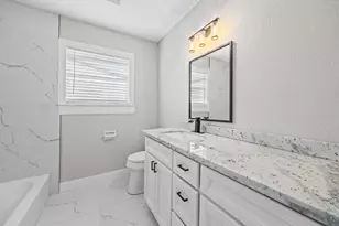 12410 Kitty Ln, Houston, TX 77015 - Photo 14