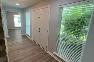 27226 Pyeatt Ln, Conroe, TX 77385 - Photo 2