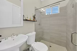 1264 Morris St, Houston, TX 77009 - Photo 12