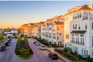 3711 Somerset York Ln Ln, Houston, TX 77055 - Photo 2