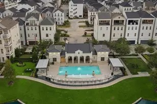 3711 Somerset York Ln Ln, Houston, TX 77055 - Photo 2