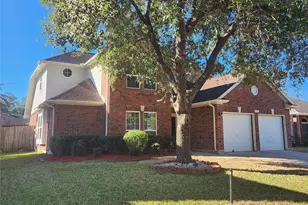 3131 Signal Hill Dr, Friendswood, TX 77546 - Photo 1