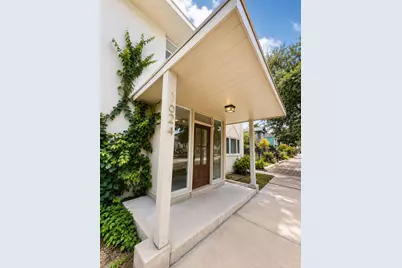 1624 Sealy #202, Galveston, TX 77550 - Photo 1