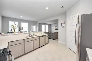 14619 Olive Sparrow Ln, Houston, TX 77049 - Photo 12