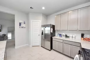 14619 Olive Sparrow Ln, Houston, TX 77049 - Photo 14