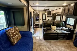 143 Moffett Springs Rd, Huntsville, TX 77320 - Photo 2