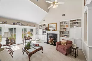 2415 Green Tee Dr, Pearland, TX 77581 - Photo 2
