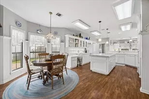 2415 Green Tee Dr, Pearland, TX 77581 - Photo 18