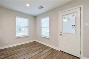 303 Mantova Dr, Houston, TX 77073 - Photo 10