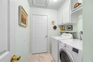 16910 Dusty Mill Dr W, Sugar Land, TX 77498 - Photo 18